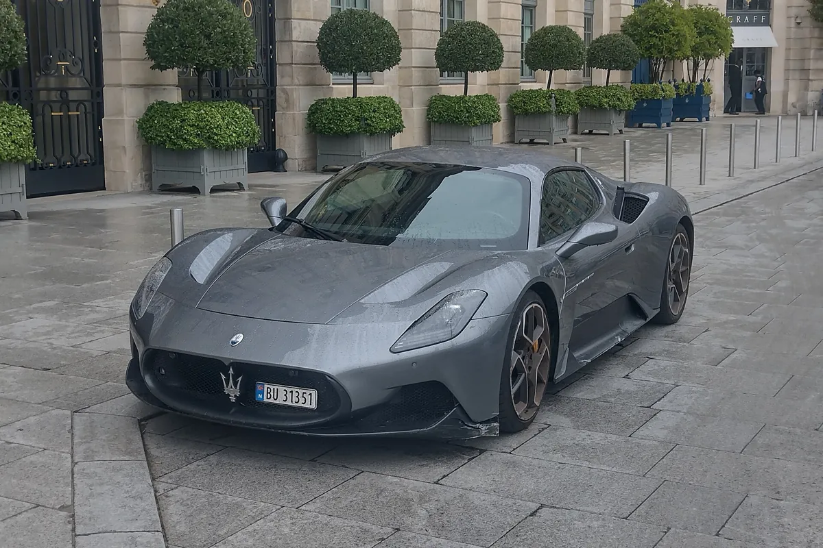Maserati MC20